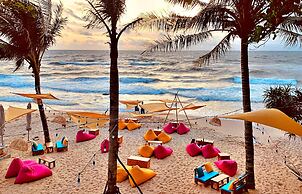 HANZ AND Sunset Beach Resort