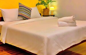 HANZ AND Sunset Beach Resort