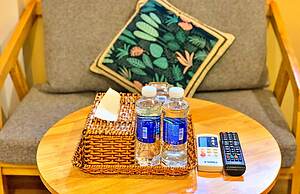 HANZ AND Sunset Beach Resort