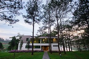 Terracotta Hotel & Resort Dalat