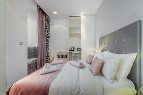 Starlight Luxury Rooms