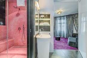 Starlight Luxury Rooms