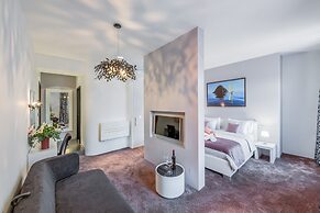 Starlight Luxury Rooms