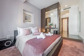 Starlight Luxury Rooms