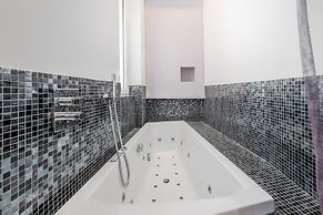 Starlight Luxury Rooms