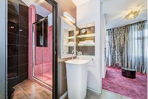 Starlight Luxury Rooms