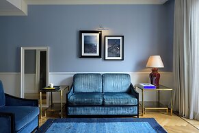 The Fifteen Keys Hotel