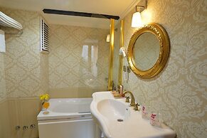 By Murat Royal Hotels