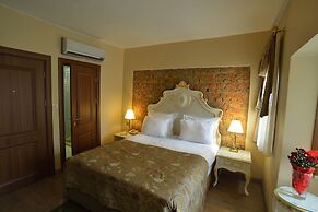 By Murat Royal Hotels