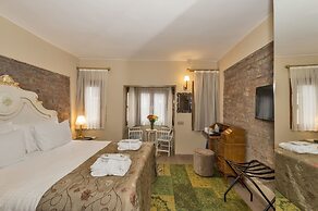 By Murat Royal Hotels