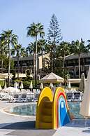 Oz Hotels İncekum Beach Resort