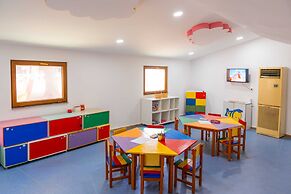 Oz Hotels İncekum Beach Resort