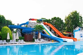 Oz Hotels İncekum Beach Resort
