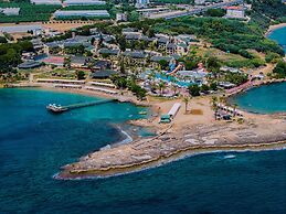 Oz Hotels İncekum Beach Resort