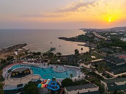 Oz Hotels İncekum Beach Resort