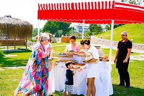 Oz Hotels İncekum Beach Resort