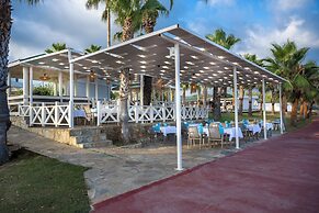 Oz Hotels İncekum Beach Resort