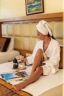 Oz Hotels İncekum Beach Resort