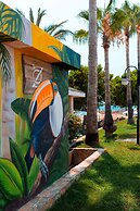 Oz Hotels İncekum Beach Resort