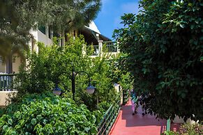 Oz Hotels İncekum Beach Resort