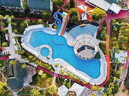 Oz Hotels İncekum Beach Resort