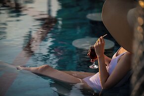 Oz Hotels İncekum Beach Resort