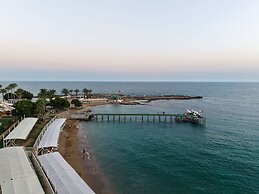 Oz Hotels İncekum Beach Resort