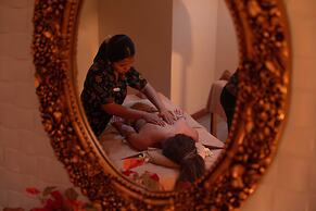 Oz Hotels İncekum Beach Resort