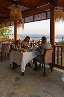 Oz Hotels İncekum Beach Resort