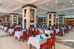 Oz Hotels İncekum Beach Resort