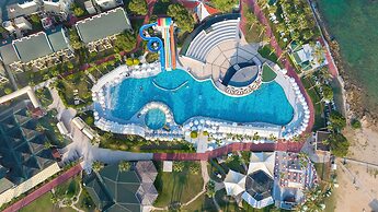 Oz Hotels İncekum Beach Resort