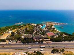 Oz Hotels İncekum Beach Resort