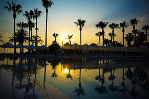 Oz Hotels İncekum Beach Resort