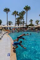 Oz Hotels İncekum Beach Resort