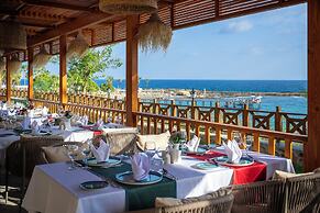 Oz Hotels İncekum Beach Resort