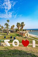 Oz Hotels İncekum Beach Resort
