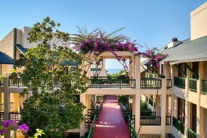 Oz Hotels İncekum Beach Resort