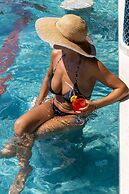 Oz Hotels İncekum Beach Resort