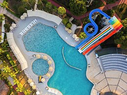 Oz Hotels İncekum Beach Resort