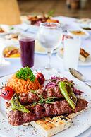 Oz Hotels İncekum Beach Resort