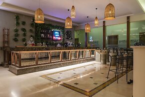 Oz Hotels Side Premium