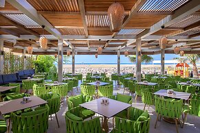 Oz Hotels Side Premium