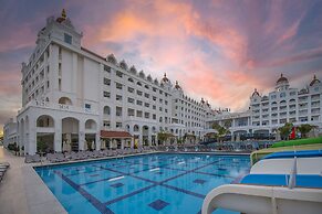 Oz Hotels Side Premium