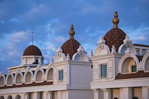 Oz Hotels Side Premium