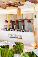 Oz Hotels Side Premium