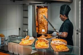 Oz Hotels Side Premium