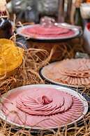 Oz Hotels Side Premium