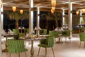 Oz Hotels Side Premium