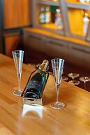 Oz Hotels Side Premium