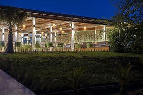 Oz Hotels Side Premium